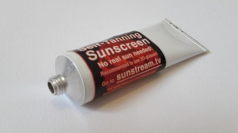 Sunscreen Sunbathing Sunstream